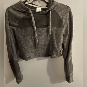Women’s cropped hoodie